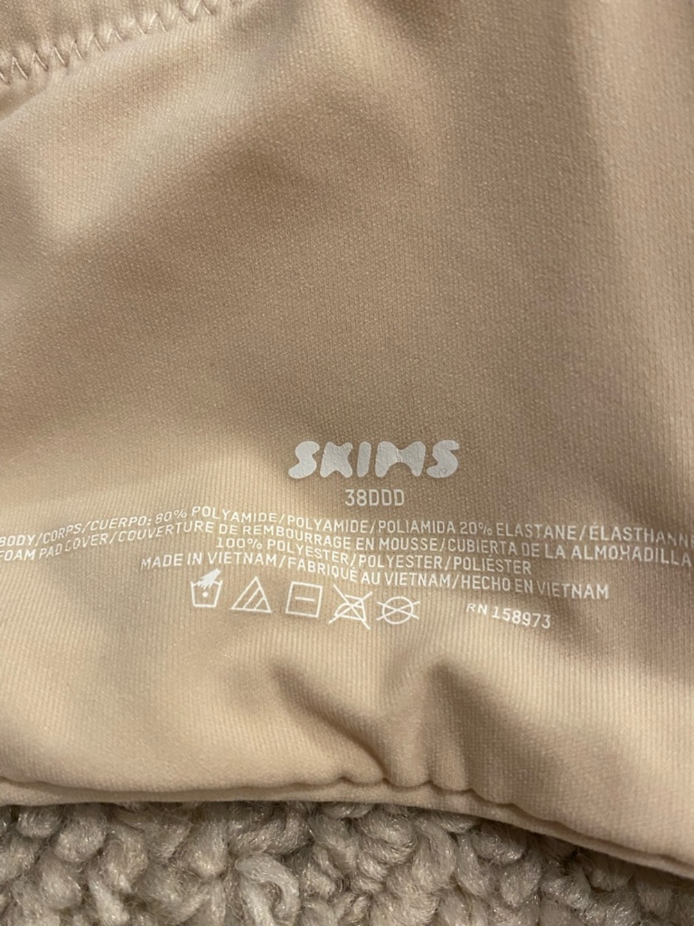 SKIMS Fits Everybody T-Shirt Bra 38DDD 38F - Picture 4 of 8